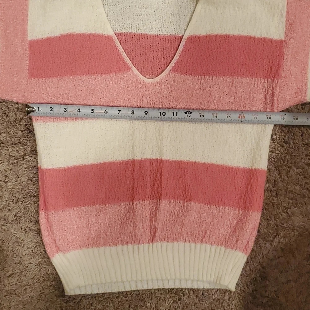 Vintage Centennial Knits Ltd pink & white v-neck sweater made … - Picture 16 of 16